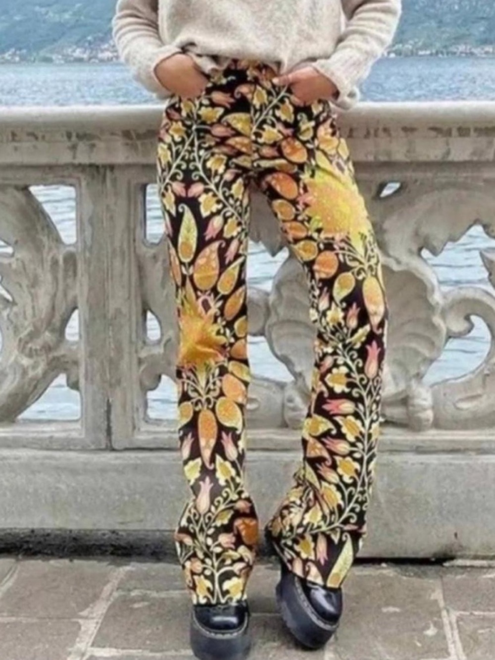 Zara Floral Wide-Leg Printed Pants in Black and Yellow XS